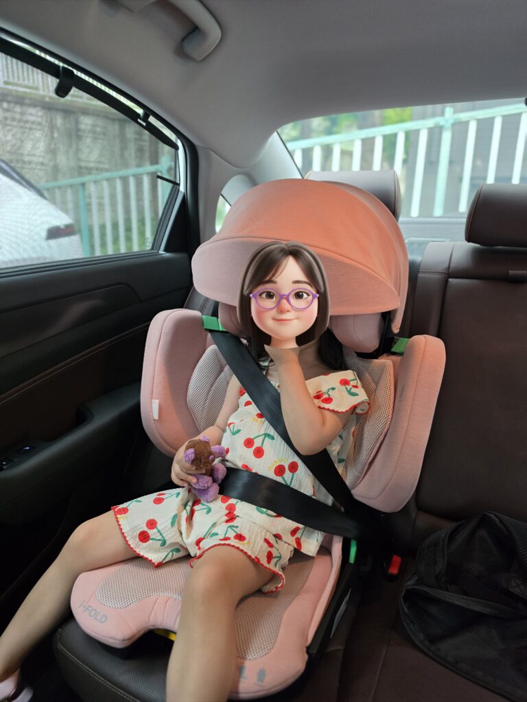 전용 선쉐이드 액세서리 장착 모습. 자외선 차단 가능